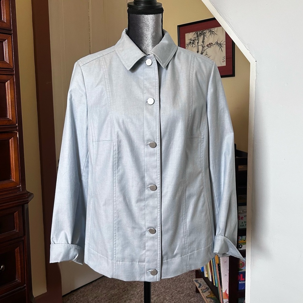 Akris Punto women’s Light Blue Jacket NWOT